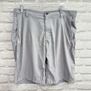 The North Face Shorts Men 34" Grey Nylon Hiking Pocket Activewear Logo Shorts